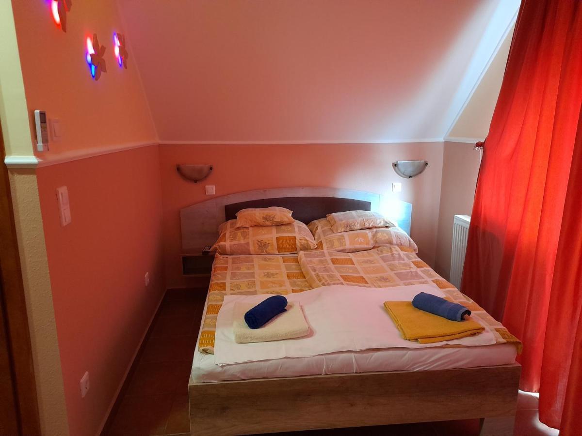 Andrea Apartman Hajdúszoboszló Exterior foto