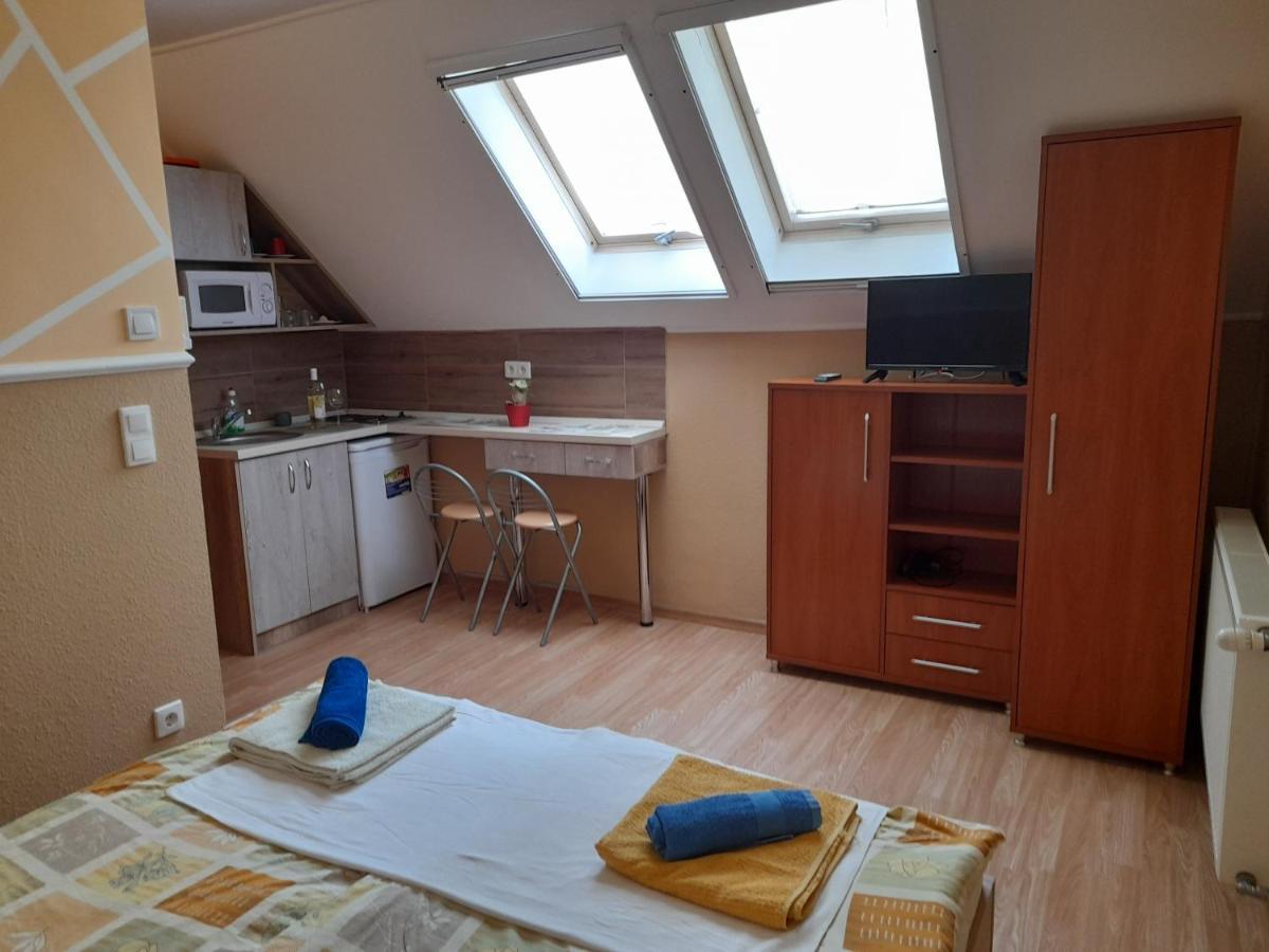 Andrea Apartman Hajdúszoboszló Exterior foto