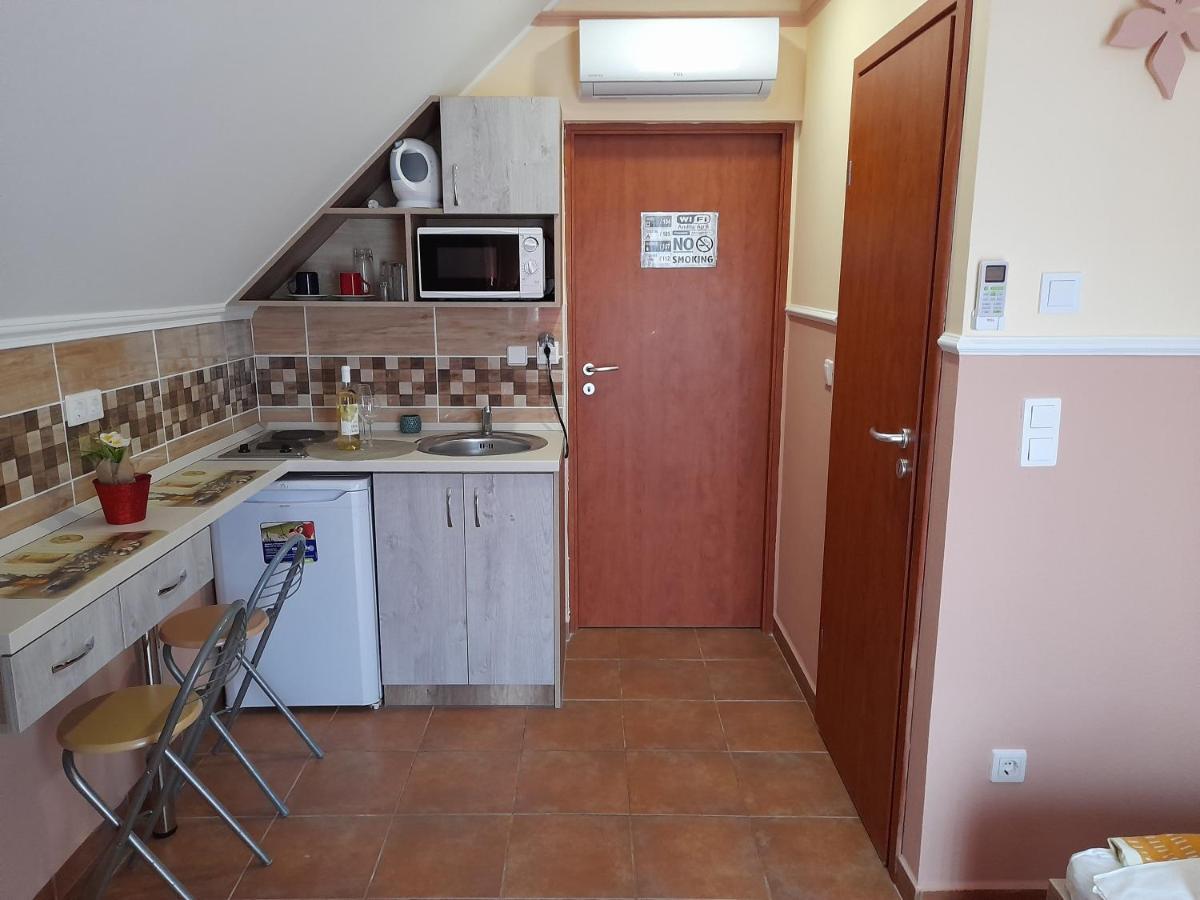 Andrea Apartman Hajdúszoboszló Exterior foto
